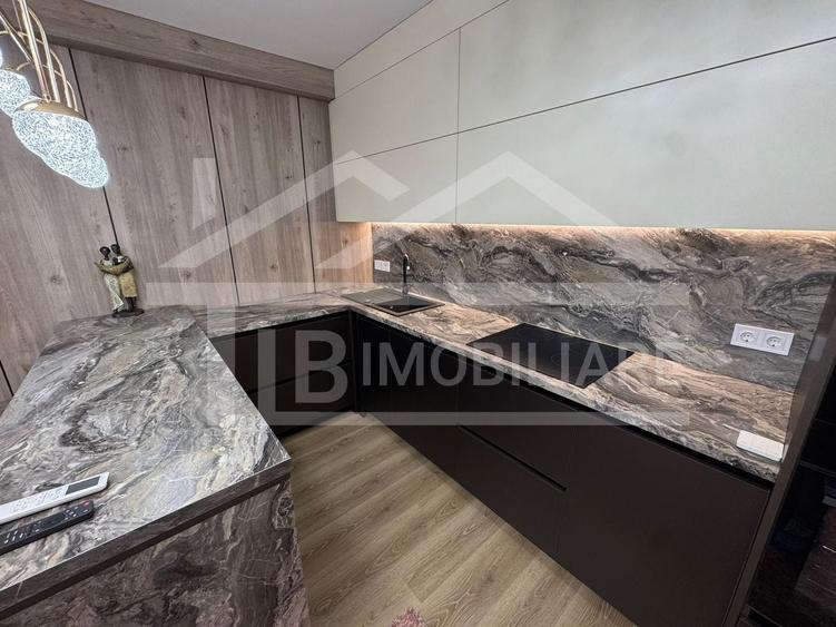 Apartament cu 3 camere semidecomandat în Tudor