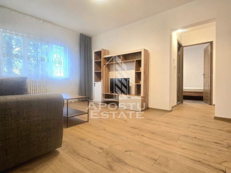 Apartament cu 2 camere semidecomandat în Micălaca