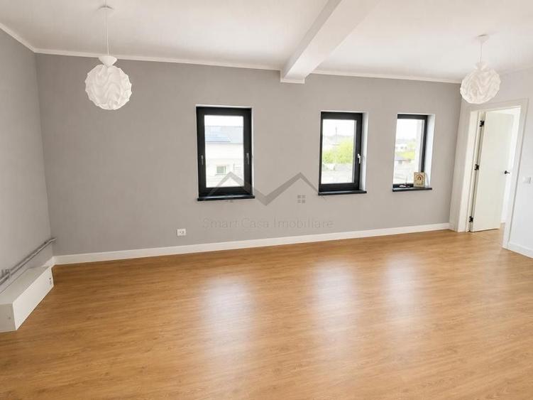Apartament cu 3 camere semidecomandat în Popas Păcurari