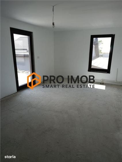Casă cu 4 camere decomandat în Căpățânești