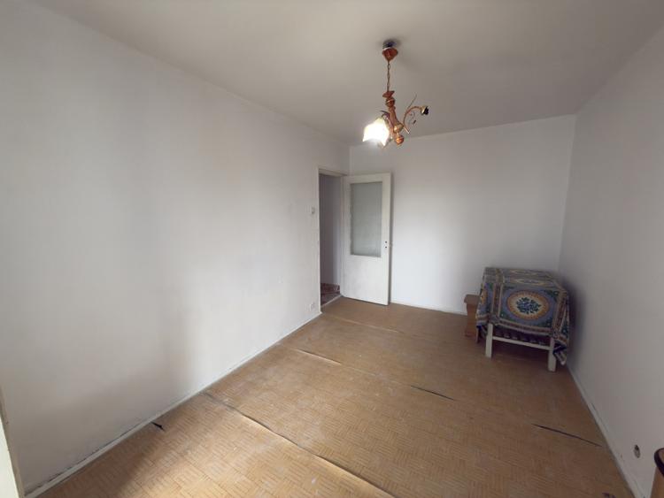 Apartament cu 2 camere semidecomandat în Vest