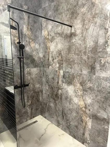 Casă cu 4 camere cu Teren 265 Mp în Malu Mare