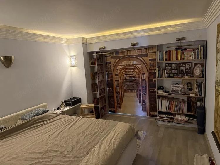 Apartament cu 4 camere decomandat în Capitol