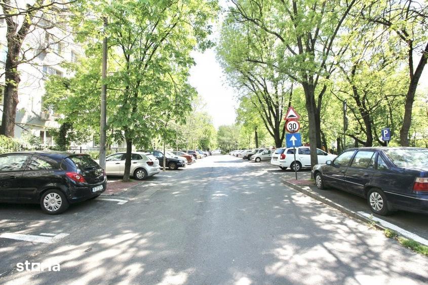 Garsonieră în Titan