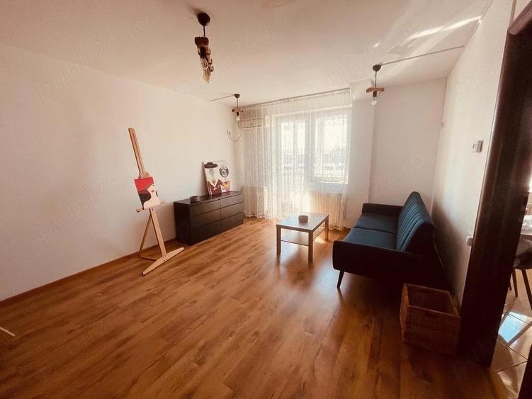 Apartament cu 2 camere decomandat în Apărătorii Patriei