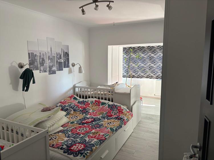 Apartament cu 3 camere decomandat în Dosu Bricii
