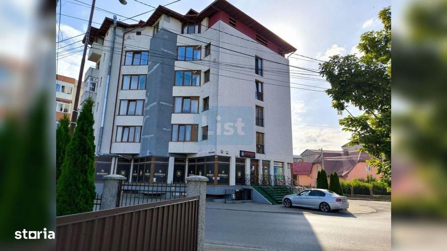 Spațiu comercial, de 85 mp, în Central
