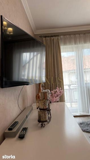 Apartament cu 4 camere, mobilat în Central
