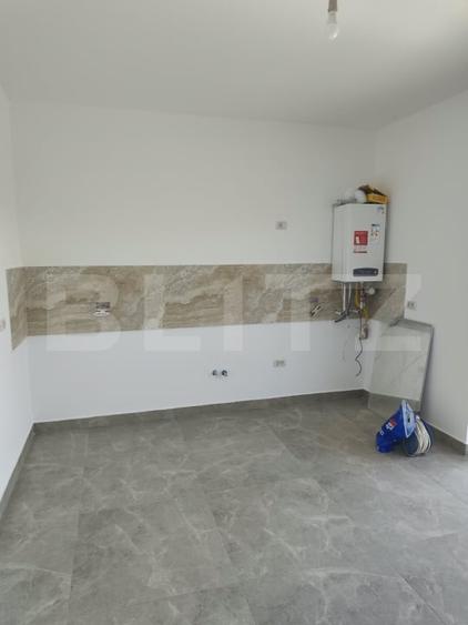 Casă individuală cu 4 camere cu Canalizare în Valea Lupului