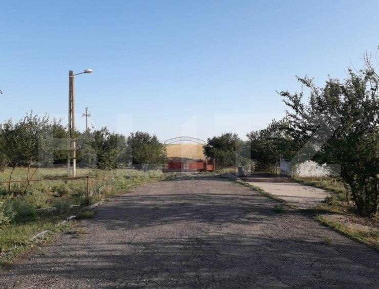 Teren Construcții intravilan de 950000 mp, în Exterior Nord