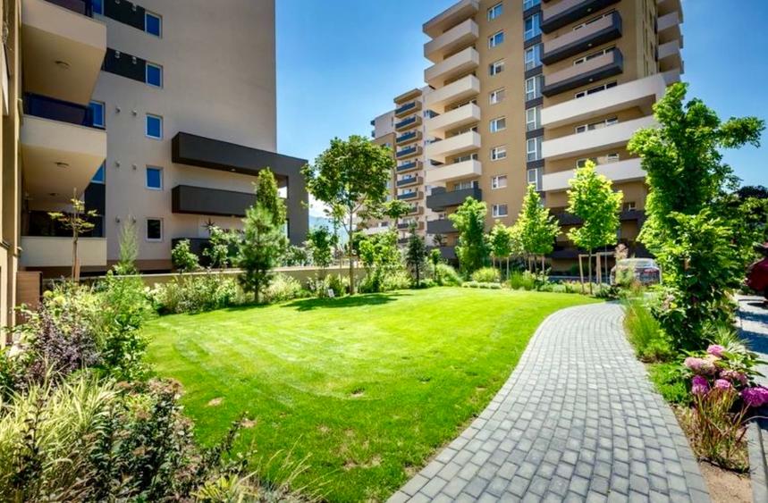 Apartament cu 3 camere decomandat, mobilat în Astra
