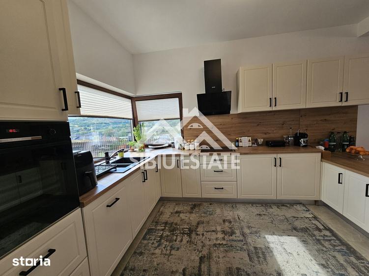 Casa cu garaj, 5 camere, 3 bai, Sibiu, Cisnadioara - 16