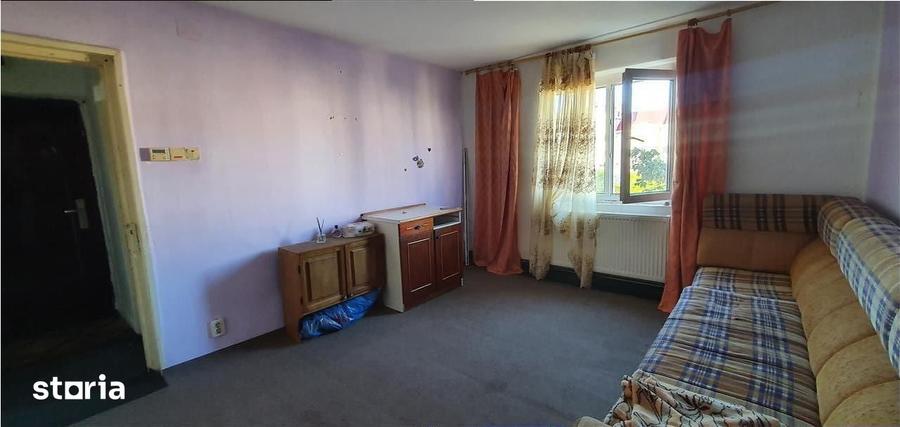 Apartament cu 2 camere în Micro 6