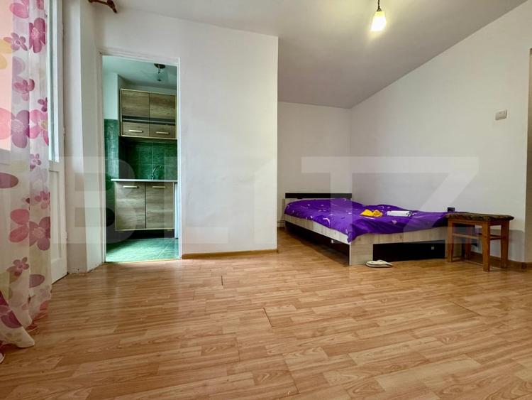 Garsoniera cu balcon inchis, etaj 1, zona Rogerius - 2