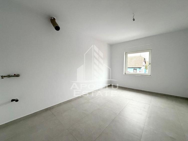 Casa 3 camere, locuri de parcare, ideala pentru firme, Ch... - 5