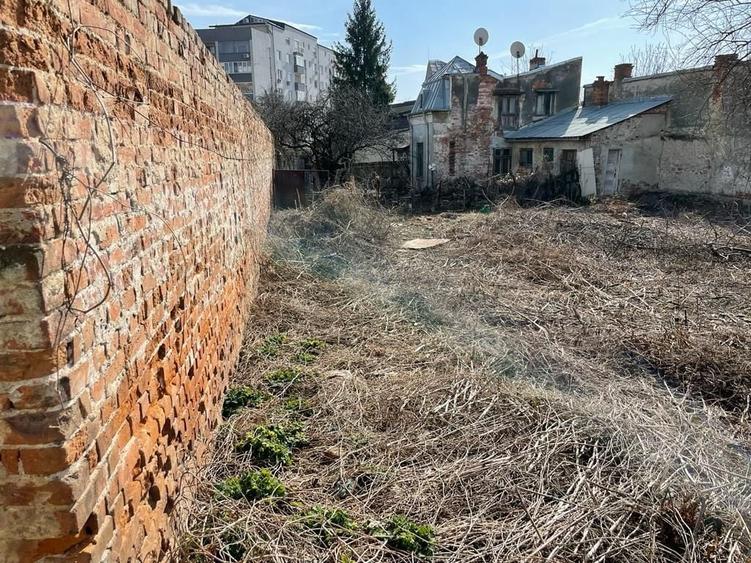 Teren Construcții intravilan de 407 mp, în 13 Septembrie