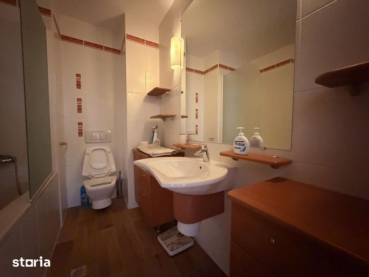 Apartament cu 3 camere în Primăverii