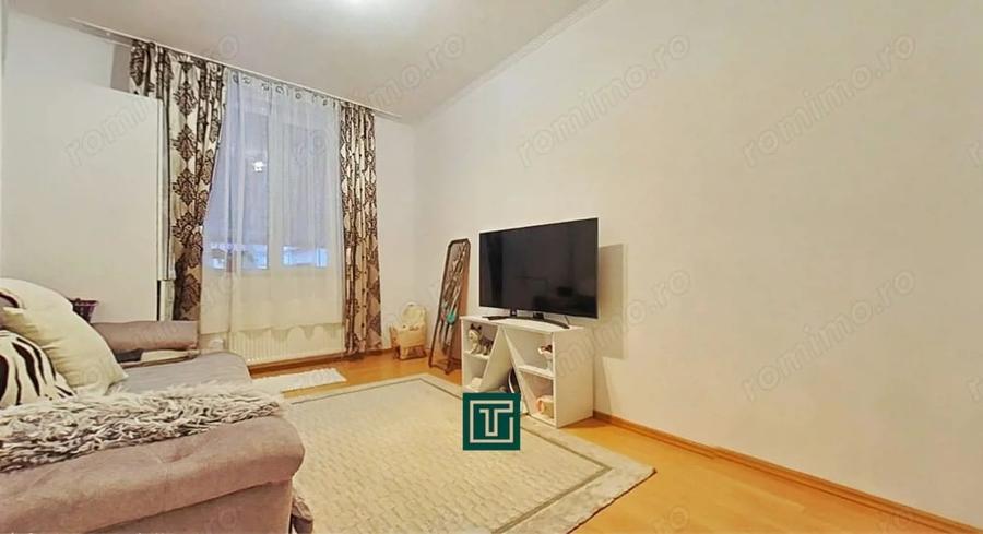 Casă cu 15 camere cu Teren 1000 Mp în Fântânele