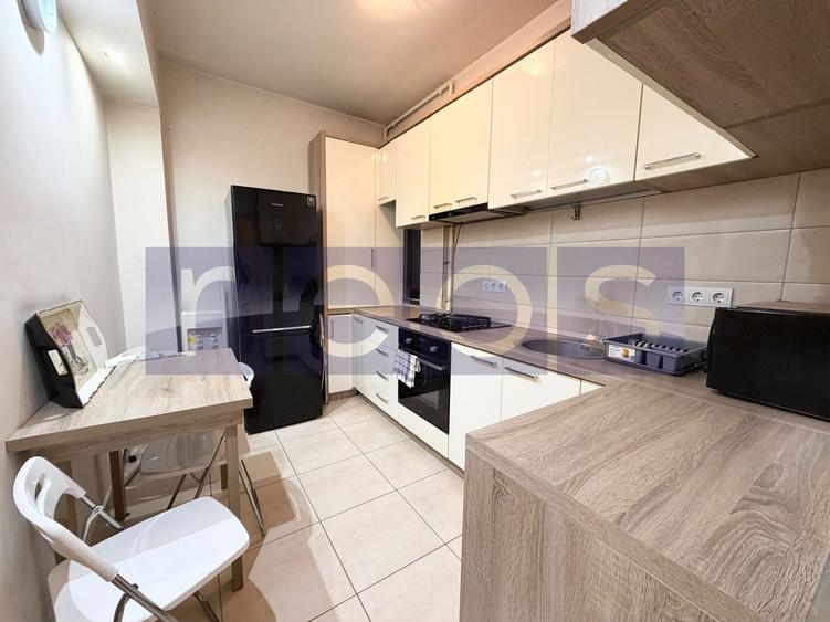 Apartament cu 3 camere decomandat, mobilat în 1 Mai