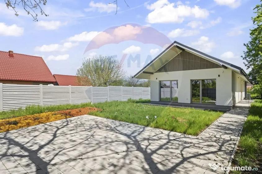 Casă cu 4 camere cu Teren 952 Mp în Moara Vlăsiei
