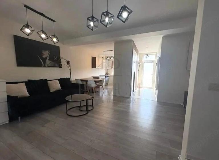 DUMBRAVITA - TRIPLEX - PISCINA - 4 CAMERE - 2 BAI - INCALZIRE PARDOSEALA - CLIMA - TERASA - 4