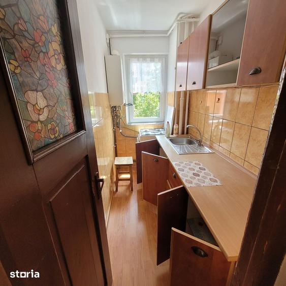 Apartament cu 2 camere semidecomandat în Florilor