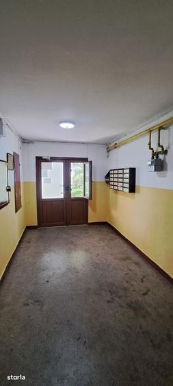 Apartament cu 2 camere, mobilat în Central