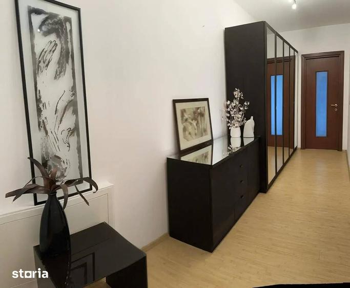 Apartament cu 4 camere în Tei
