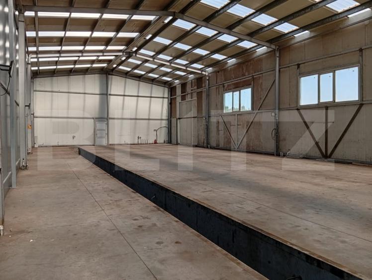 Spațiu industrial, de 370 mp, în Gheorghe Doja