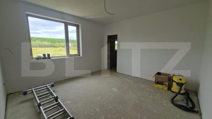 Casă individuală cu 4 camere cu Teren 800 Mp în Bod