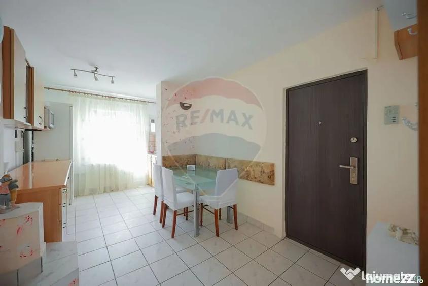 Apartament cu 3 camere decomandat în Dacia