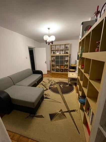 Apartament 3 camere decomandat - 1