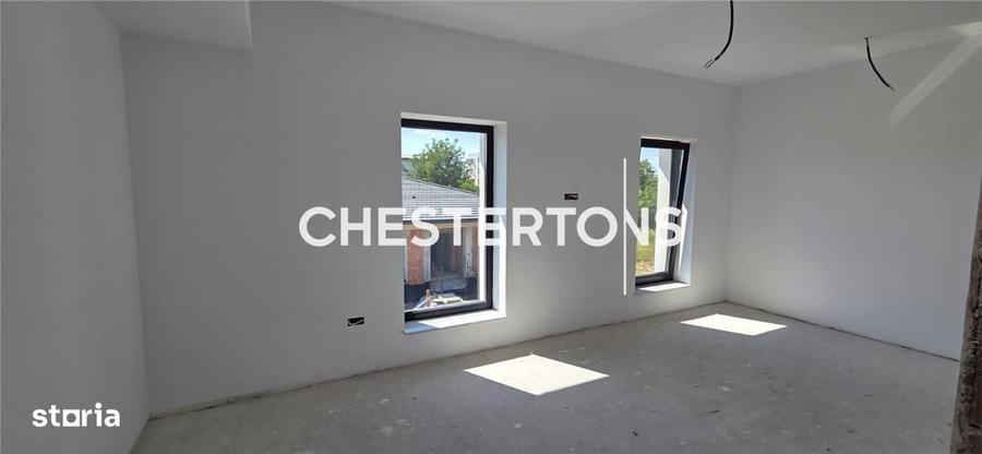 Casă cu 4 camere cu Teren 520 Mp în Central