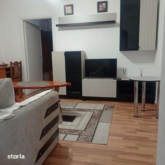 Apartament cu 2 camere în Podu Roș