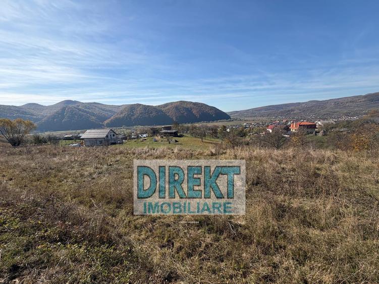 Teren intravilan de 2427 mp, în Salva