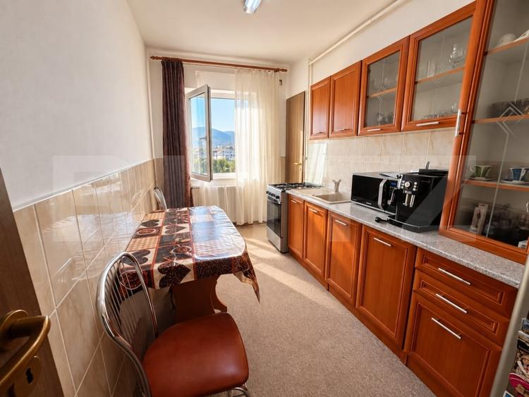 Apartament cu 3 camere decomandat, mobilat în Ghimbav