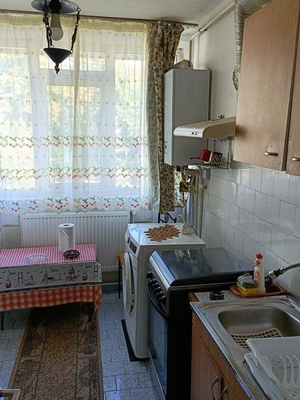 Apartament cu 3 camere decomandat în Țiglina 1