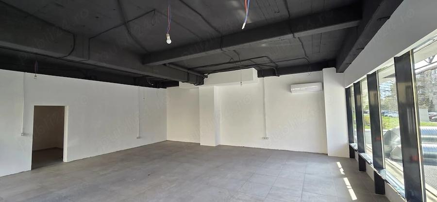 Spațiu comercial, de 83 mp, în Central