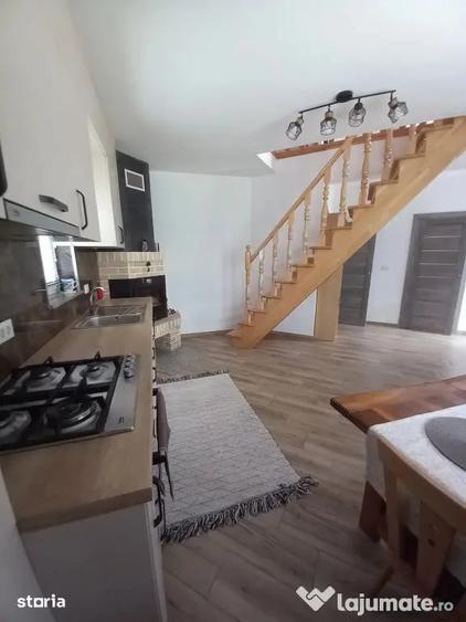 Casă cu 3 camere cu Teren 350 Mp în Ipotești