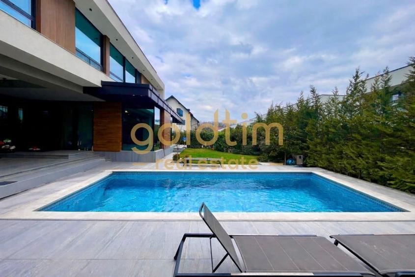 Casă individuală cu 8 camere decomandat cu Piscina în Pipera