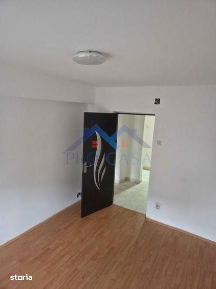 Apartament cu 3 camere decomandat, mobilat în Cetate