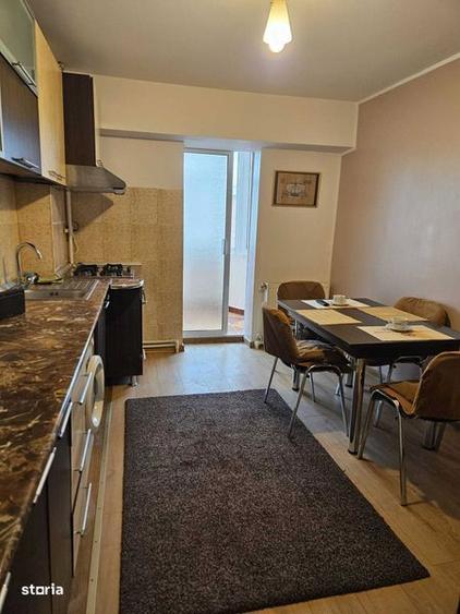 Apartament cu 2 camere decomandat, mobilat în Central