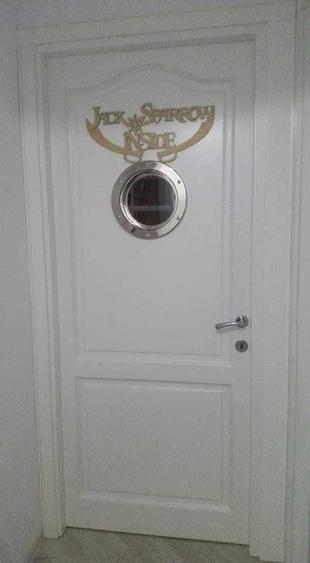 Apartament cu 3 camere decomandat în Exterior Vest