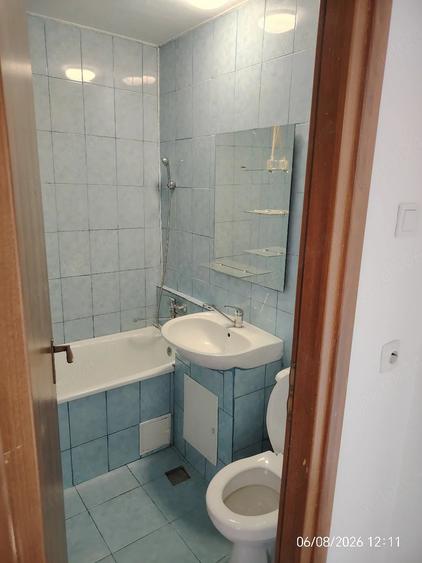 Apartament cu 2 camere decomandat în Narcisa