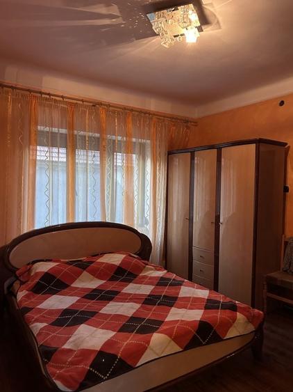 Casă cu 4 camere în Petid