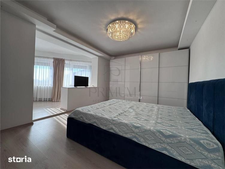Apartament cu 5 camere decomandat în Lunei