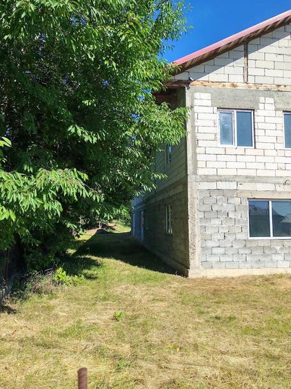 Casă cu Teren 900 Mp în Havârna