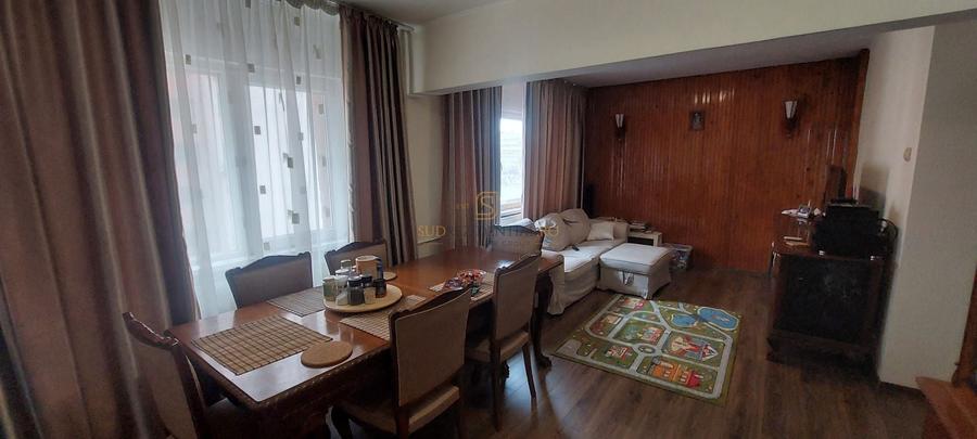 Apartament cu 3 camere semidecomandat, mobilat în Rahova