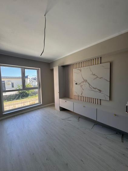 Apartament cu 2 camere decomandat în Ozana