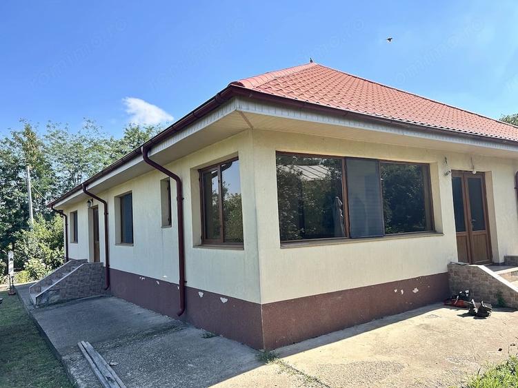Casă cu 4 camere cu Teren 2000 Mp în Negrea